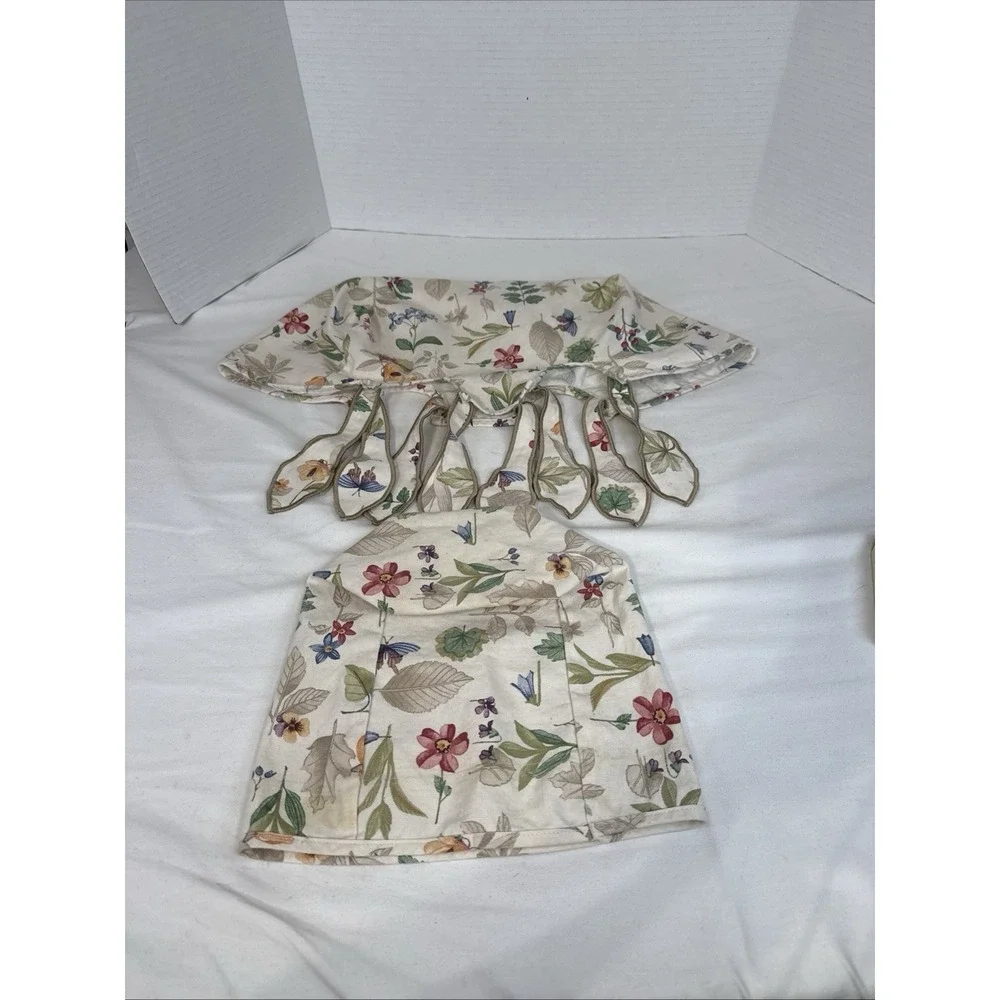 2 Longaberger Botanical Gardens Cotton Basket Liners. 10